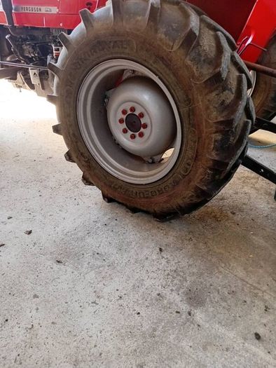Tractor  tyres suit 135