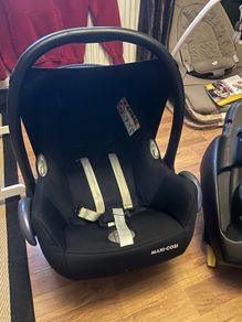maxi cosi carry tot and isofix base