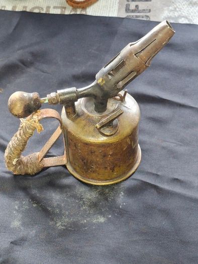 Authentic 1900s Antique Max Sievert Liquid Fuel Blowtorch manufactured in Stockholm, Sweden, Postage available or Collection