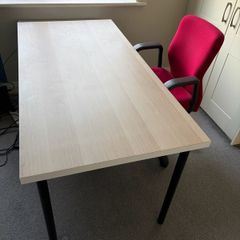 Ikea linnmon 150 x 75 + Chair