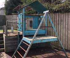Large swing set TP