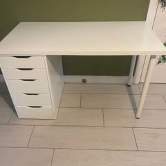 White wooden desk