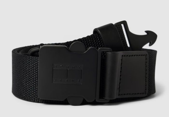 BNWT Tommy Hilfiger belt size 85