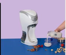 Plant based milk maker