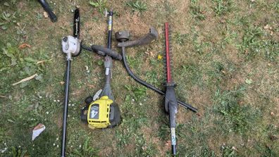 Ryobi 4 stock strimmer plus extention
