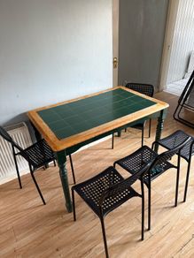kitchen table and chairs