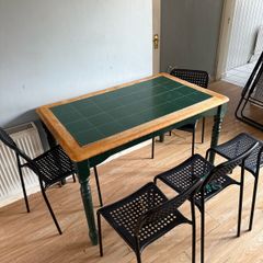 kitchen table and chairs