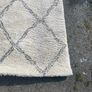 Large Trellis Design Rug Image 4