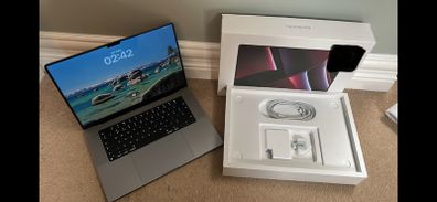 MacBook Pro M2 Pro