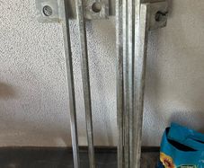 Steel pins galv