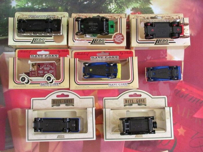 "DAYS GONE" Set Bundle Vintage Retro Cars part 2