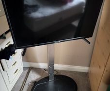32 Inch TV