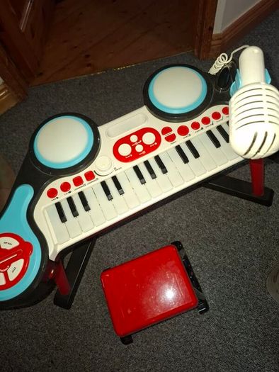 Free Childrens Piano set
