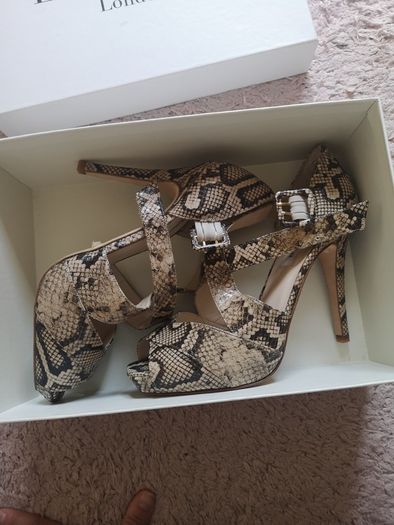 Size 5.5 LK Bennett designer heels NEW
