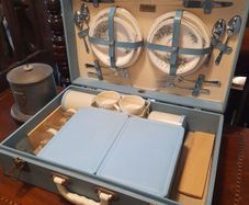 Mid Century Picnic Set