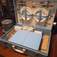Mid Century Picnic Set