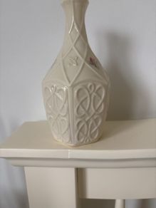 Irish Parian Donegal China Vase 19cm