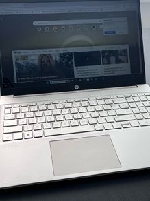 HP Pavilion Laptop 15-eh0044na (3Y1Z7EA)