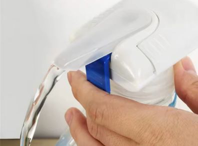 Automatic suction pump for drinking water