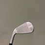 Taylormade Sim UDI 2 iron Image 2