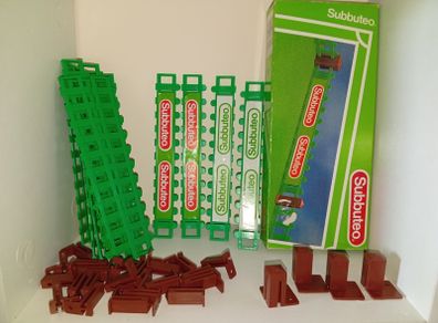 Vintage Waddingtons 90's Subbuteo Fencing Fence Surrounds 61108 Soccer  All 58 Pieces No Damage