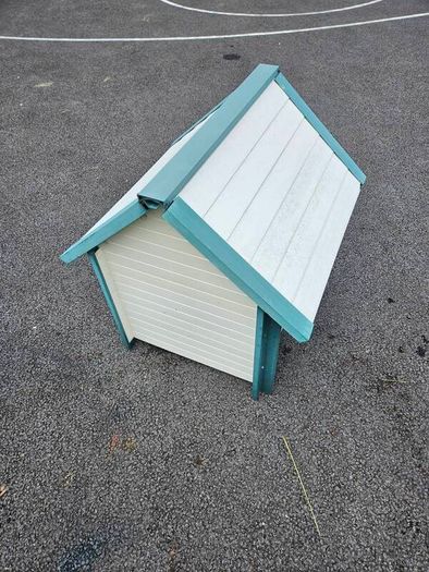 Dog kennel