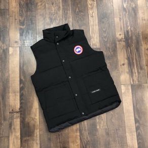 canada goose gilet SIZE S