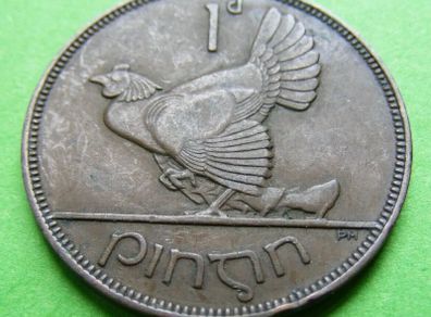 Irish 1933 One Penny Ireland Coin Old 1d Excellent Example Great Details