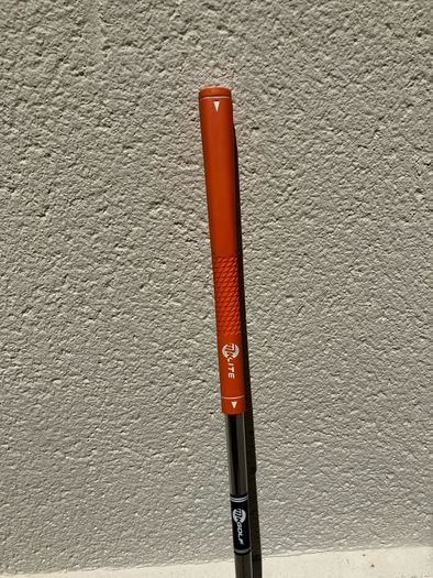 MK Kids left handed orange putter