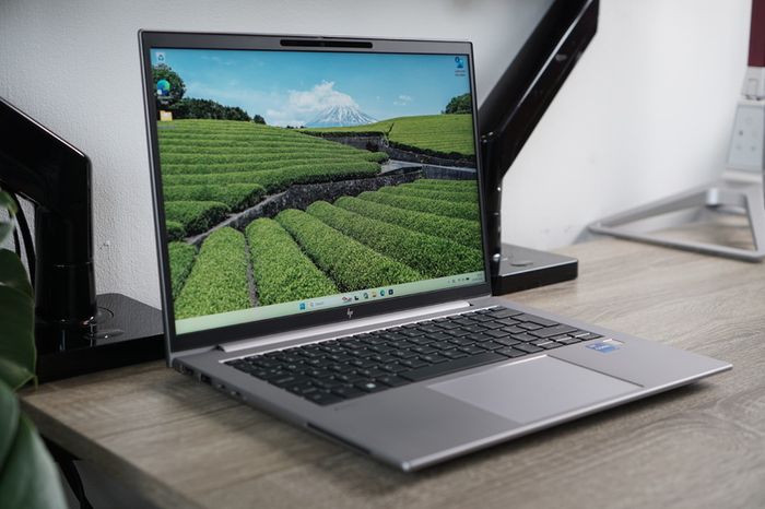 HP ZBook Firefly G10 Mobile Workstation | i7-1355U | RTX A500 4GB | 16GB DDR5