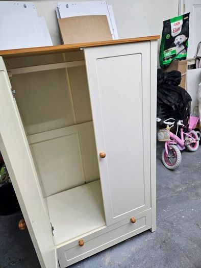 wardrobe + chest of drawers