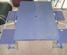 Picnic bench