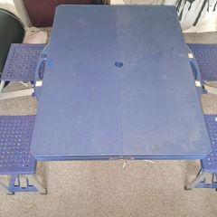 Picnic bench