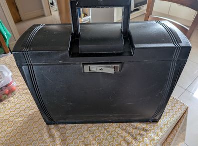 Portable File Organiser