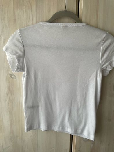 Subdued top