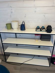BoConcept Como shelves in white