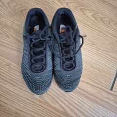 Nike trainers size 3 black and pink
