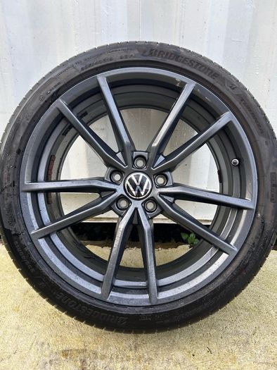 Genuine Volkswagen Pretoria 19" Single Alloy Wheel