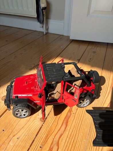 Bruder Jeep Wrangler Unlimited Rubicon 1:16