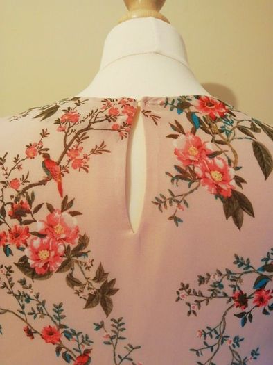 FREE POST New Look Pink Floral Top Blouse With Birds UK 8 EU 36 Excellent Condition