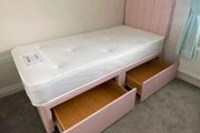 New Stylish single ,Double 4ft, 4ft6, King 5ft And 6ft Superking Sizes Divan Beds Instock. Drawers And Optional Tufted Mattresses Available. Free Delivery
