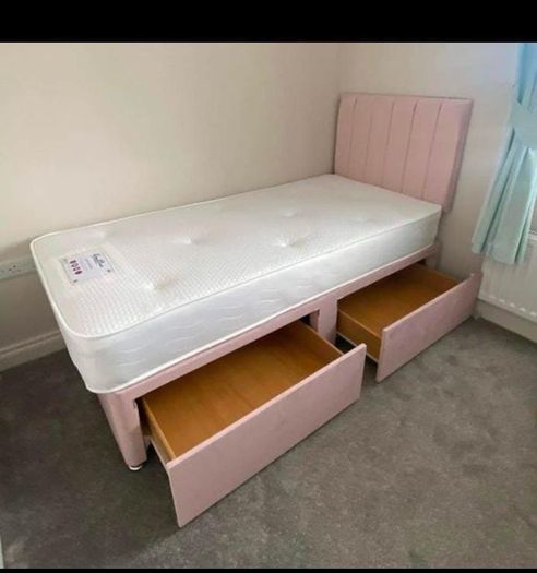 New Stylish single ,Double 4ft, 4ft6, King 5ft And 6ft Superking Sizes Divan Beds Instock. Drawers And Optional Tufted Mattresses Available. Free Delivery
