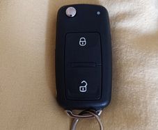 Volkswagen Two-Button Key Shell & Blade