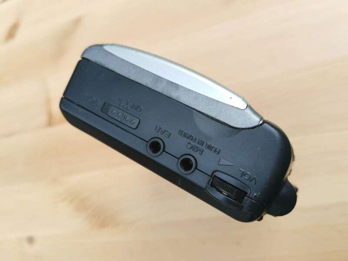 SONY TCM-20DV Walkman Cassette Player Recorder