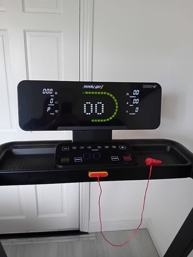 Motorised treadmill