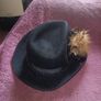 felt feather hat Image 2