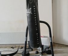 punch bag with stand