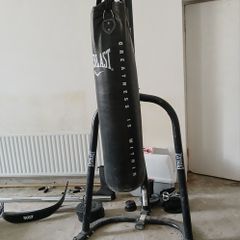 punch bag with stand
