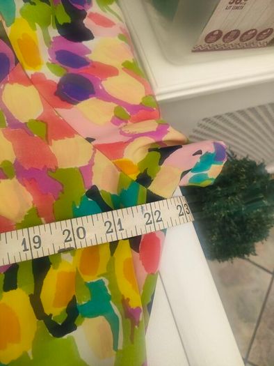 Vintage colourful print dress Paris