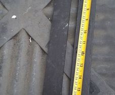 2 metal bars